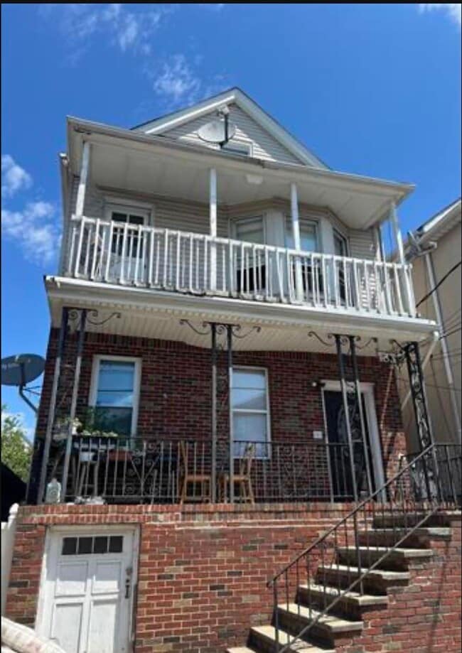 Primary Photo - 133 W 20th St