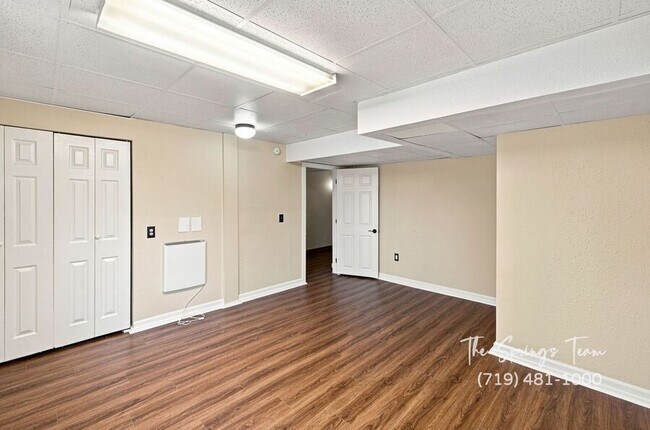 Building Photo - 3060 Maverick Dr