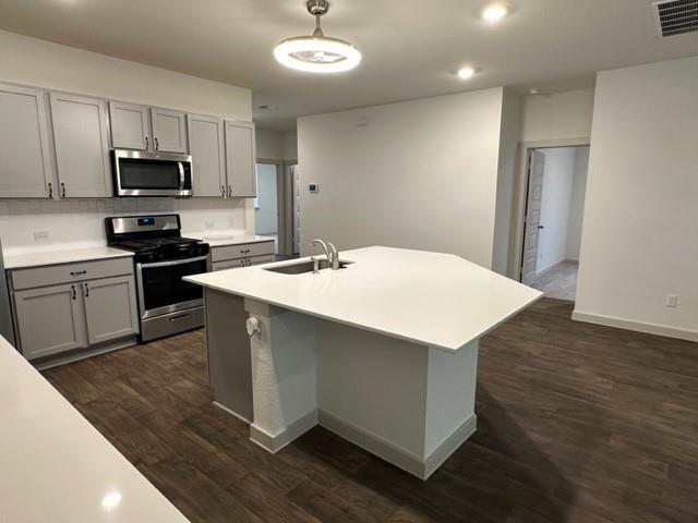 Building Photo - 326 Big Sandy Creek Dr