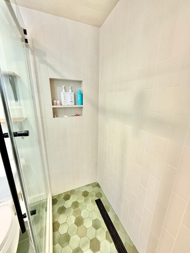 Building Photo - Beautiful Furnished New Construction Calis...