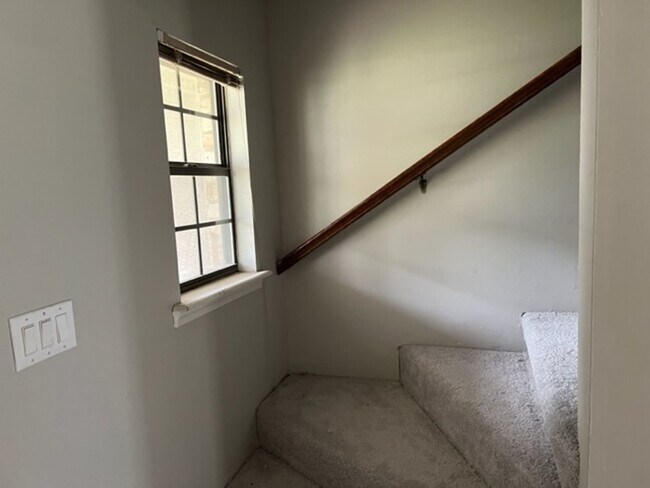 Building Photo - Four Bedroom Home on Over Half an Acre in Vandergriff School District