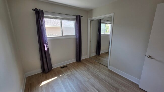 Building Photo - 720 Alcoa Ln