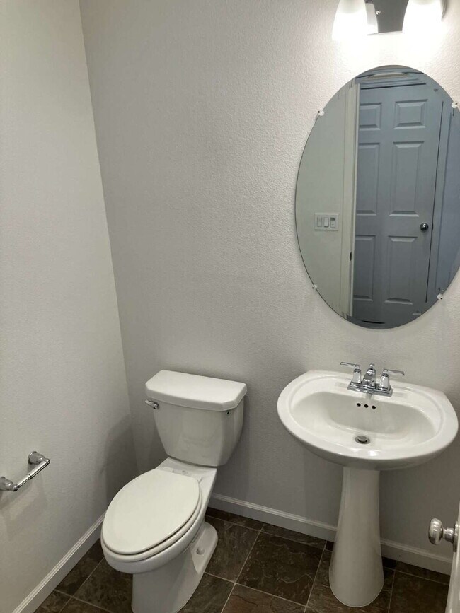 Building Photo - Open House 09/03/2025 3:00 pm to 5:00 pm. ...