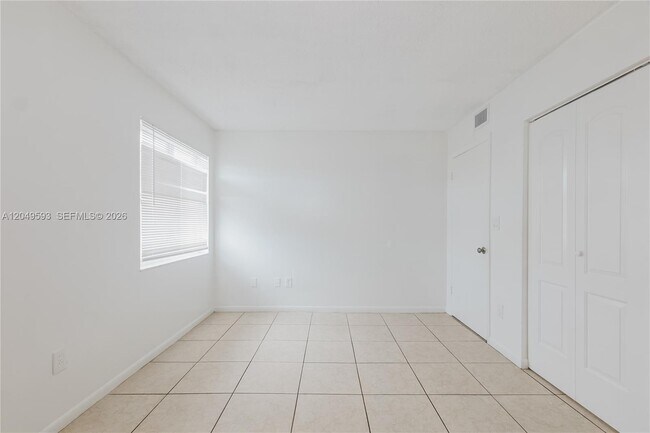 Building Photo - 2020 NW 119th St
