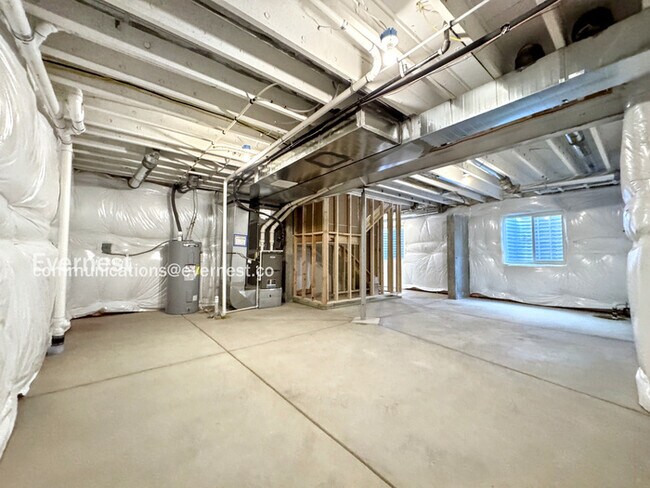 Building Photo - 9021 Hightower St