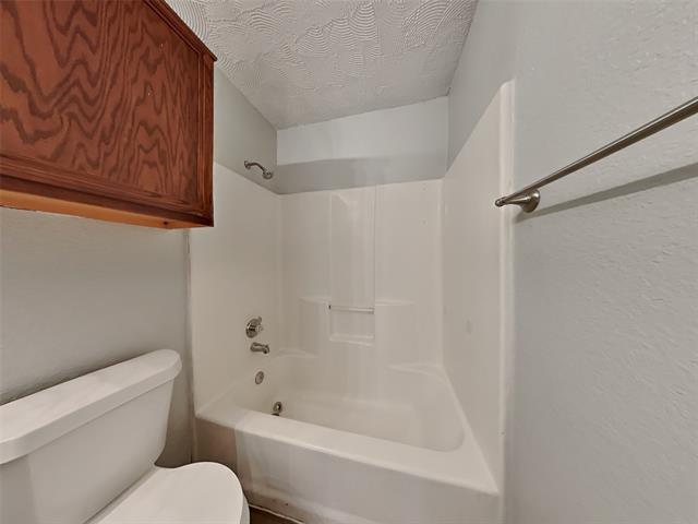 Building Photo - 12619 Summer Hill Dr