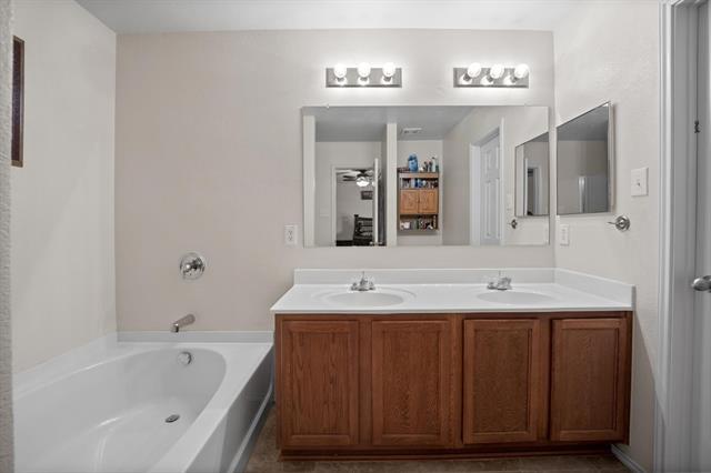 Building Photo - 12841 Serenity Dr