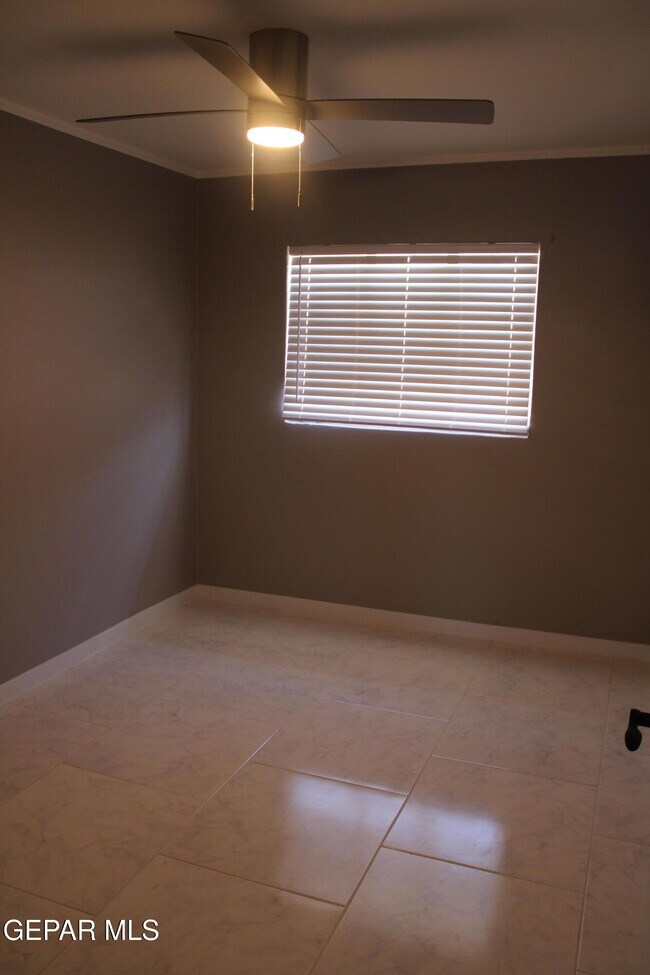 Building Photo - 1507 Dennis Cir