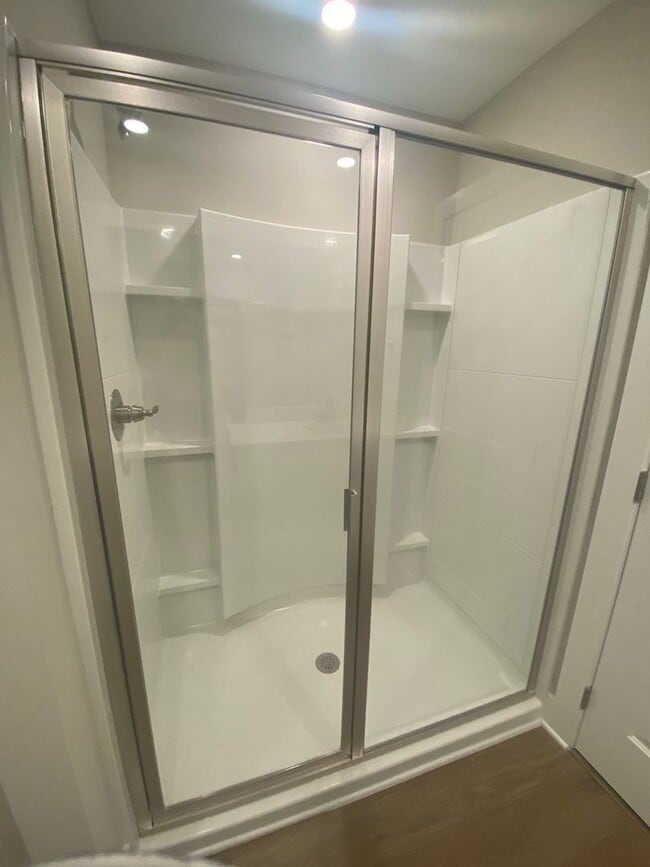 Building Photo - Spacious, Modern Home Convenient to Shopping, Parks, Schools & Tyndall AFB! *SPECIAL: 1/2 OFF 1st...