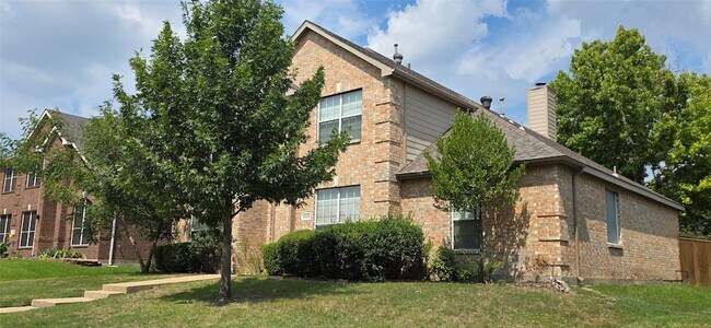 Building Photo - 3529 Brewster Dr