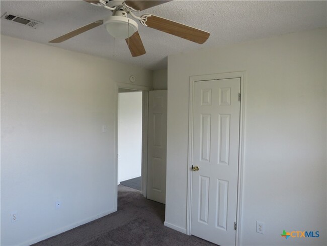 Building Photo - 142 Wolfe Rd