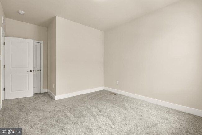 Building Photo - 7916a Potter Pl