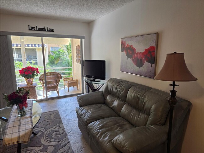 Building Photo - 959 SE 2nd Ave