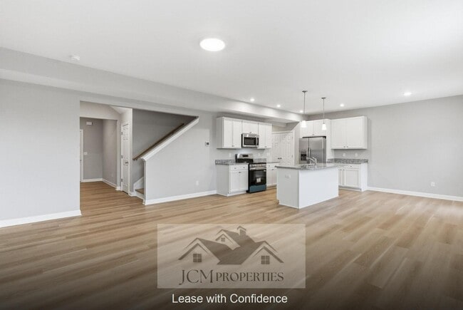 Building Photo - 117 Lambert Fld