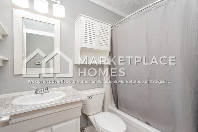 Building Photo - 414 Hilltop Dr