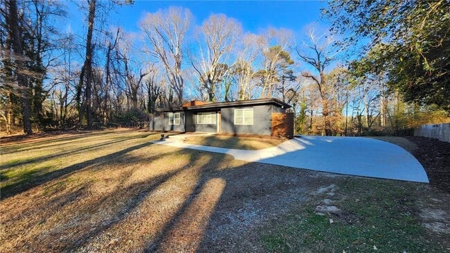 Building Photo - 1786 Stanton Rd SW