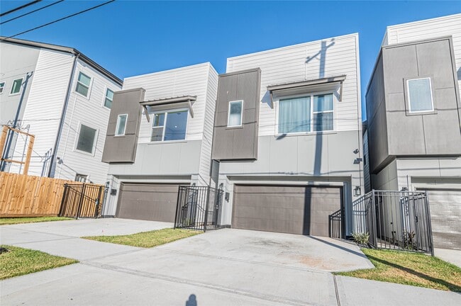 Building Photo - 3507 Ennis St