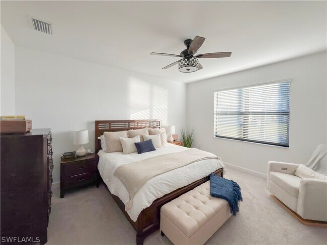 Building Photo - 18347 Ridgeline Dr