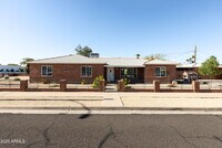 Building Photo - 1330 E Monte Vista Rd