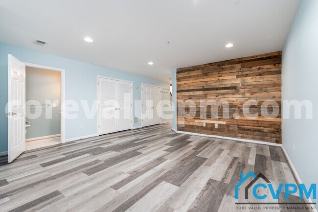 Building Photo - 806 Emory Ct