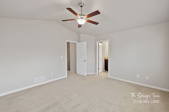 Building Photo - 10898 Rowley Dr