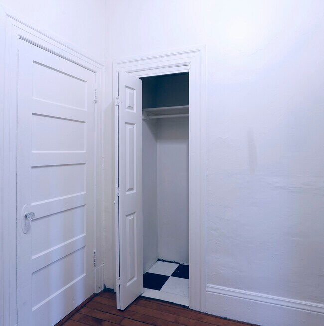 Building Photo - 84a Sanchez St