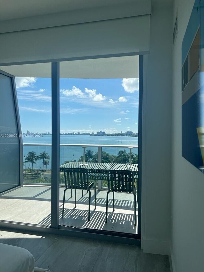 Building Photo - 488 NE 18th St