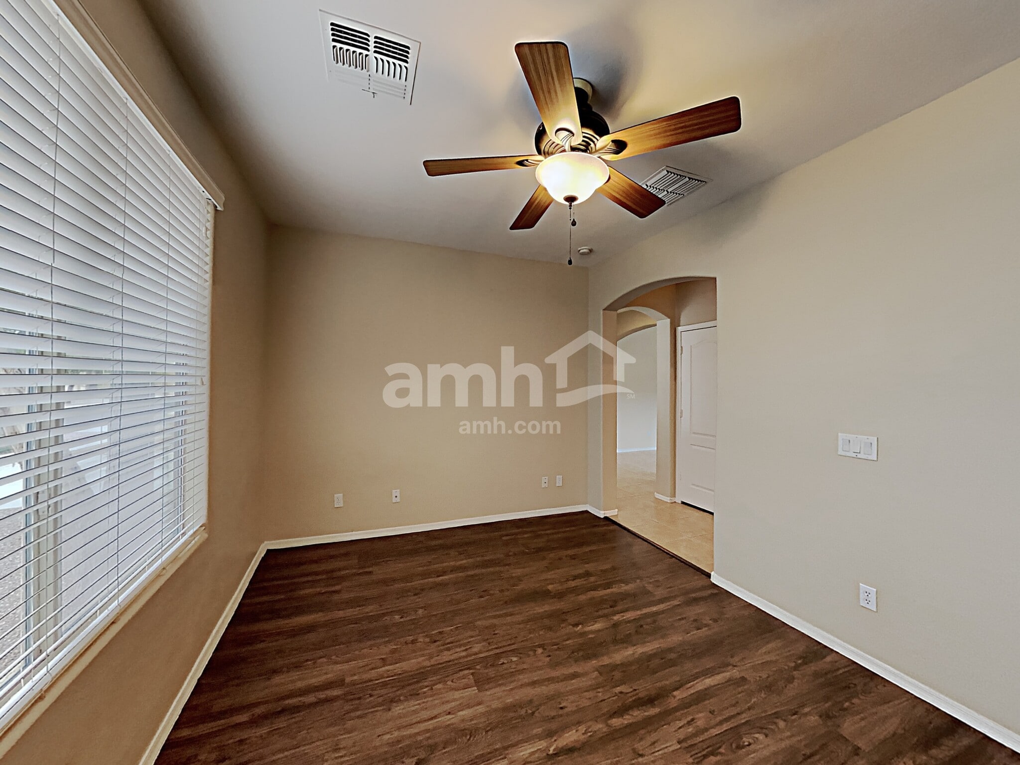 Building Photo - 17015 W Ipswitch Way