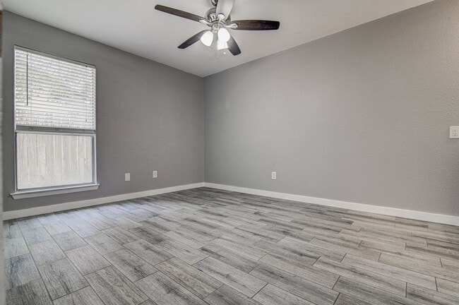 Building Photo - 12220 Tyson Cove