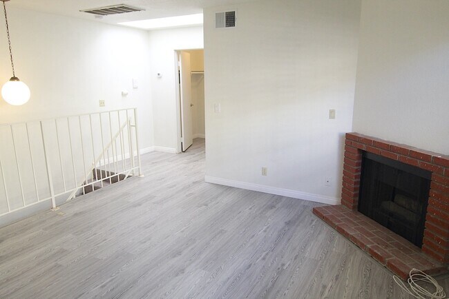 Building Photo - 4721 Kester Ave