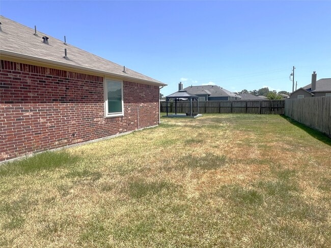 Building Photo - 96 Jessica Dr