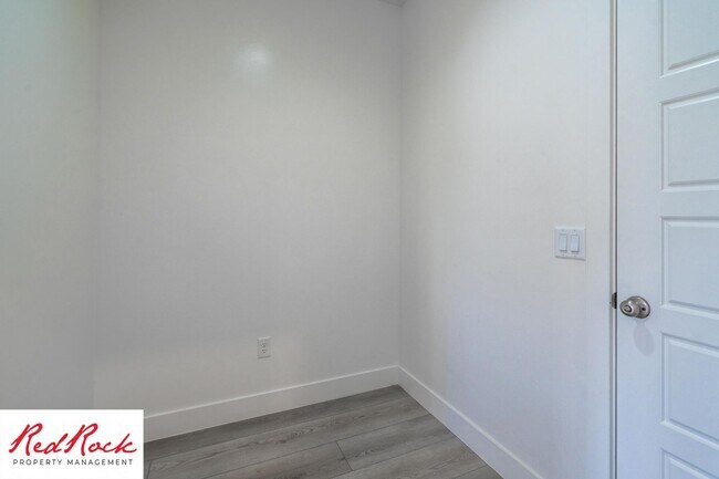 Building Photo - Comfort, Space & Style with a 3-Car Garage Small Dog Friendly!