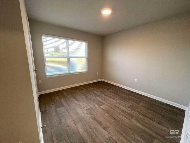 Building Photo - 20615 Mercury Dr