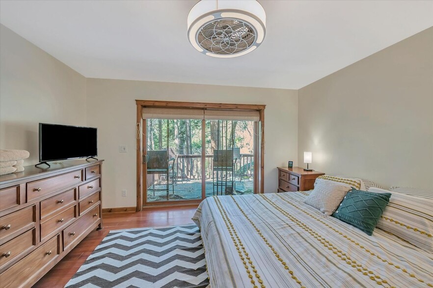 Building Photo - 1312 Squaw Rock Trail