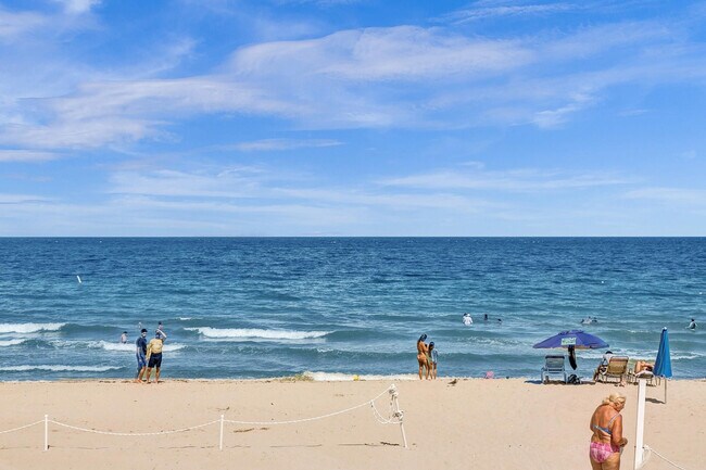 Building Photo - 4100 Galt Ocean Dr