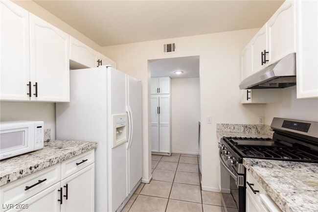 Building Photo - 8440 Indigo Sky Ave