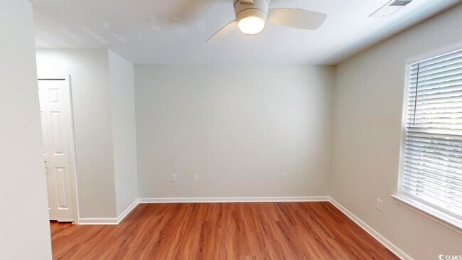 Building Photo - 1000 Pembroke Ct