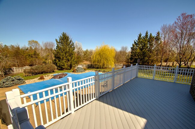 Building Photo - 21927 Castlehill Ct
