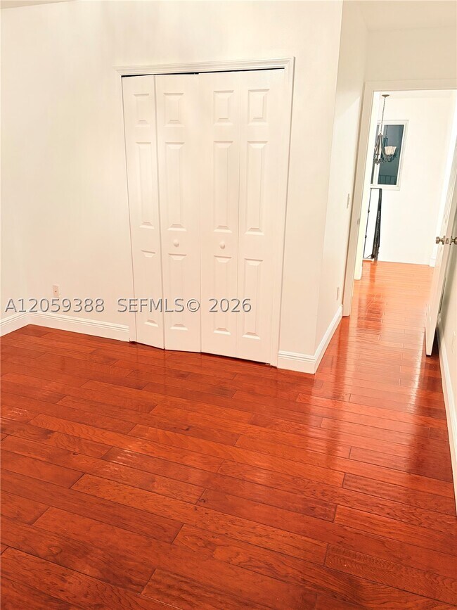 Building Photo - 1581 SW 106th Ave