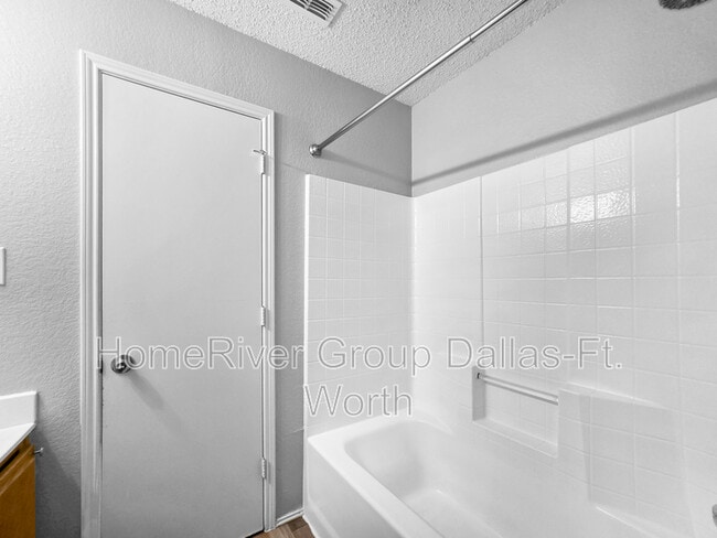 Building Photo - 9231 Crimnson Ct