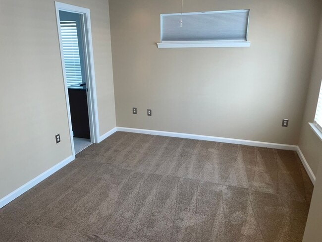 Building Photo - 3-Story Townhome in Historic Fourth Ward – Uptown Living