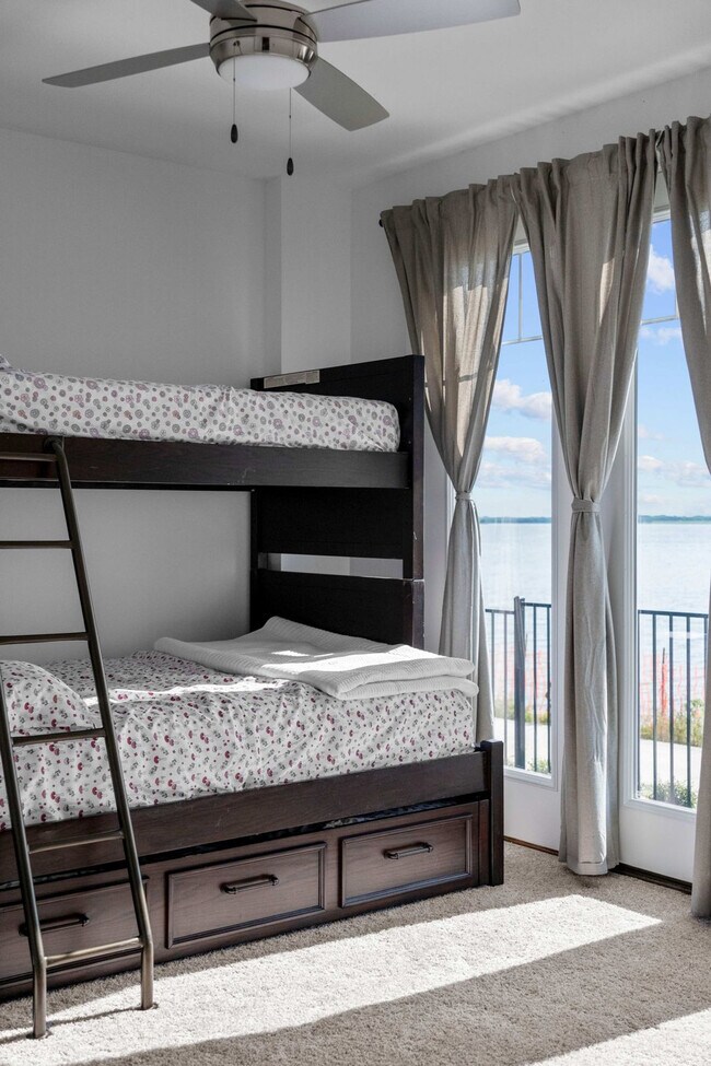 Building Photo - 516 Secretariat Dr