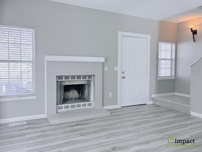 Building Photo - 18002 Becket Dr