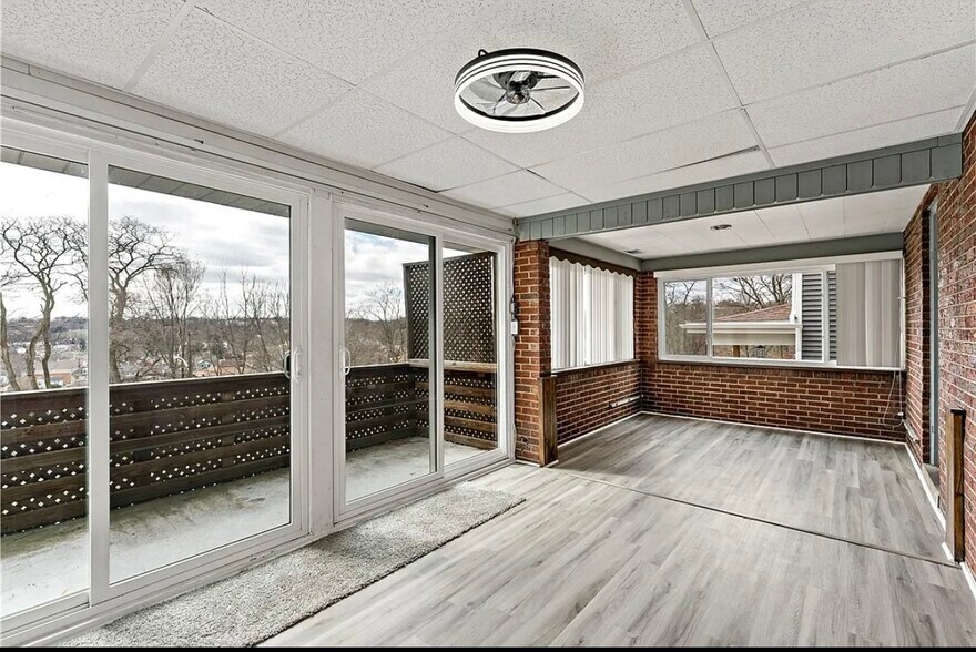 Porch - 932 Lebanon Ave