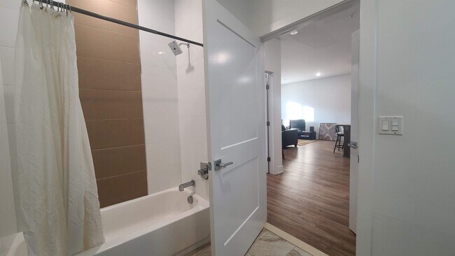 Building Photo - 111 75th St