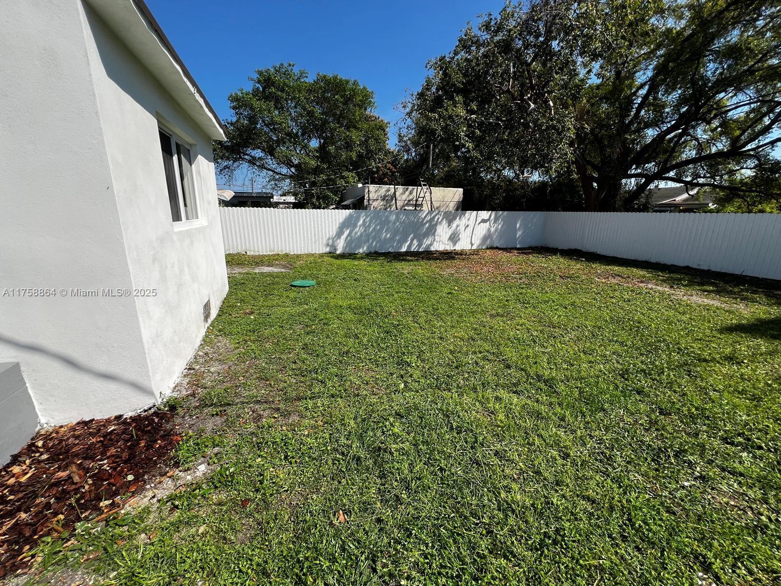 Building Photo - 728 NW 77th St