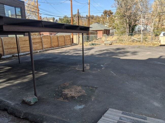 Building Photo - 623 E 100 S