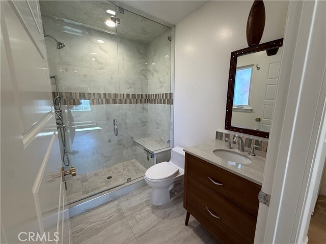 Building Photo - 940 Crestview Dr