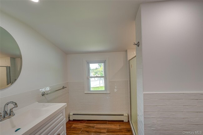 Building Photo - 69 Allan Dr