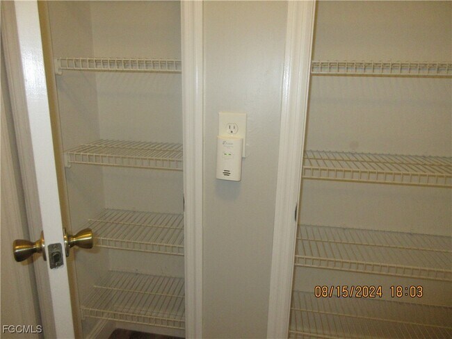 Building Photo - 459 NE 3rd Ave